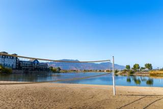 Luxury King Suite by the Lake - Entire Place - 5