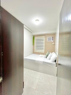 2 Bedroom Condo Fully-Furnished good for 5-6pax by Gerra at Urban Deca Homes Banilad - 4