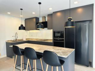 Serenity Grand Pool Villa Pattaya-5BR Private Pool - Praia de Jomtien - 8