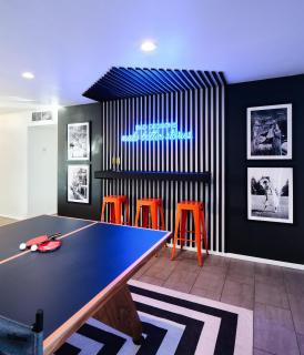 Disco in the Desert - Walk to Old Town Scottsdale - 2