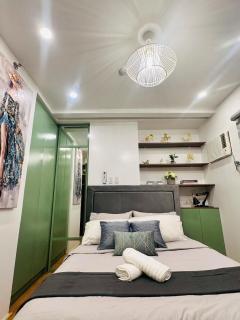 Cozy Studio near Roxas Night Market with Fast WiFi and Netflix - 9