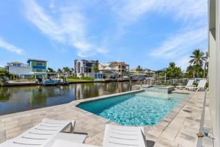 Brand New Luxury Build 265 Carolina Ave- Heated Pool, Hot Tub home - 9