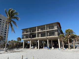 Caribbean Beach Club Resort - 6