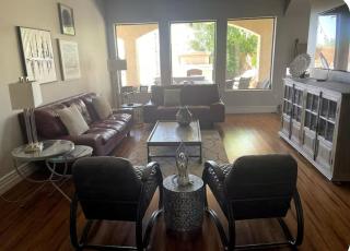 Elegance Meets Comfort - 3