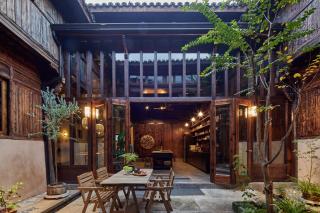 Hangzhou Eight Blessings Inn-200 years old courtyard house - 0