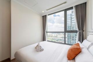 Stunning Landmark 81 View Apartment in Vinhomes CentralPark Saigon - 1