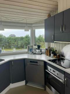 Family Holiday Home At Enø With Sea Views - 9