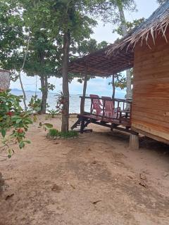 Sunset Beach Bungalow Koh Pu - 8
