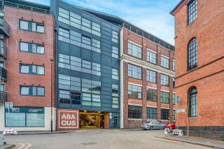 2 Bedroom flat in West Midlands Suitable for long term bookings - 9