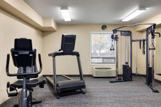 Super 8 by Wyndham Swan River MB - 5