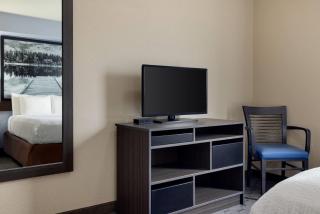 Super 8 by Wyndham Swan River MB - 1