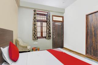 Hotel O Comfort Castle Inn - 2