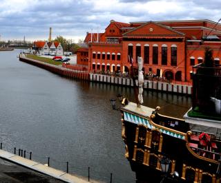 Gdansk Old Town River View - Danzig - 7