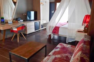 Orly 1 BR Deluxe Suite ZN298 - 3