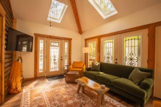 Diamond Creek | Sleeps up to 6 - Patriot - 2