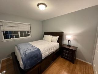 North Seattle Retreat - 5