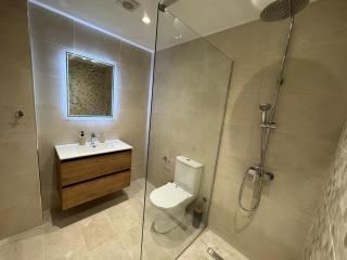 Royal Seacrest Luxe 2B Poolside Apartment - 6