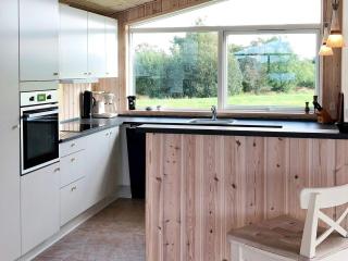 Scandinavian Lakeside Retreat-By Traum - 1