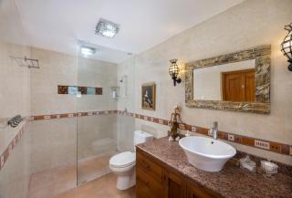 Villa Air Terjun Bucuan - 1