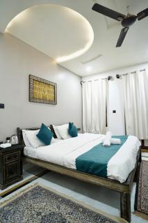 Hotel Meera Mahal - 3