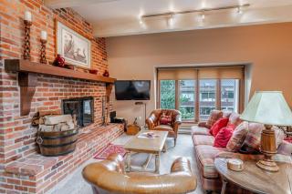 Aspen Downtown 2BR Ski Condo with Fireplace - CD 17 condo - 6