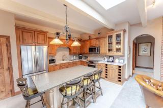 Aspen Downtown 2BR Ski Condo with Fireplace - CD 17 condo - 0