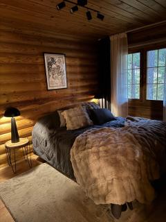 Cozy log cabin close to services, 6 people - 7
