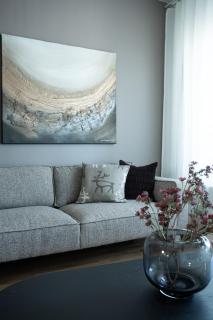 Cozy Downtown Apartment With Sauna, Balcony & Parking - Lapnest - 6