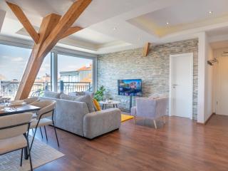 GreenTreeHomes - Penthouse Willow - 8