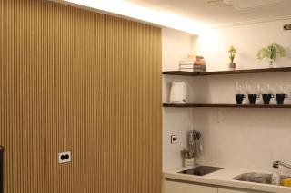 Direct Elevator to Hongik Univ Station, Exclusive 10yr Local Food Guide, NEW by 13yr Superhost, Professionally Maintained - 5