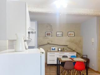 Le Gaveau superbe T3 médiéval Internet WiFi gratuit Arènes historiques - 2