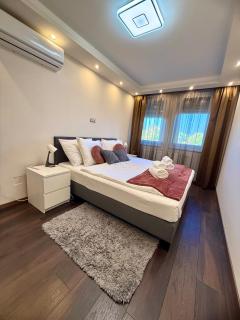 Local-Lux Apartman 3 szoba, privát parkoló - 8