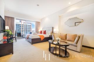 LUX The JW Marina Studio 3 - 5