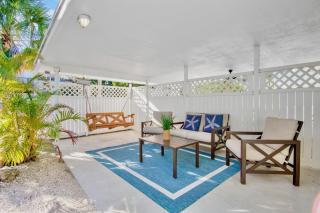 Gulf Breeze Villa B - 3