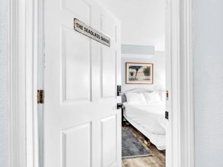 The Seaglass Shack - 1