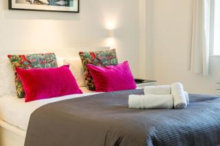 Stylish 3-Bed near Imperial Wharf/Chelsea Harbour - 1