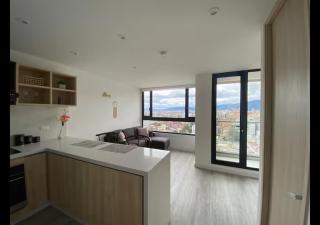 Penthouse with Infinity Rooftop Pool & 24-Hour Gym, Steps from Zona T! - 1