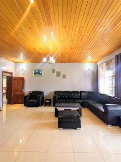 Airport Nest Guesthouse - 5