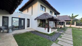 Beachfront Luxury Villa with Infinity Pool - 2