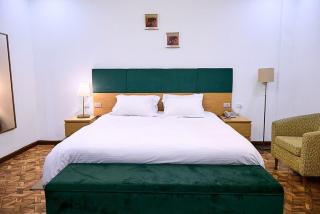 Garden Hills Hotel - 7