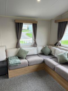 Beautiful Holiday Home Close to the Sea - 1