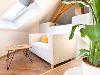 GreenTreeHomes - Penthouse Oak - 7