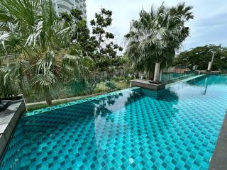 Wong Amat Tower Condominium 1305 - 3