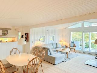 Holiday Home With Harbour View In Falsled - 3