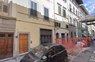 Apartment with Private Garden - 9