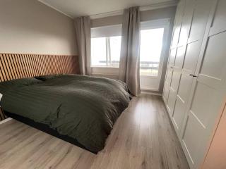Kozy place in Reykjavik with a lake view - 7