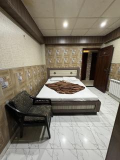 But Tourist Inn Hotel Murree - 0