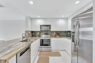 Waterfront Two-Bedroom Townhome with Canal View - 5