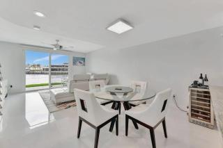 Waterfront Two-Bedroom Townhome with Canal View - 1