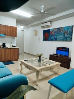 Family Units at Pacific Tower near Jaya One by ComfyAsia - 1